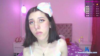 Emma_belucci cam4 bisexual performer from United States of America rollthedice 