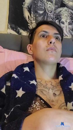 Raposinhab cam4 live cam performer profile