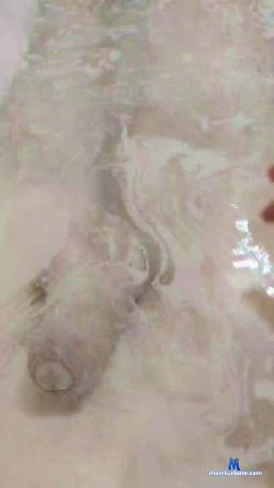 clau079 cam4 live cam performer profile
