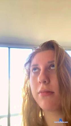 Alisaplevat cam4 live cam performer profile