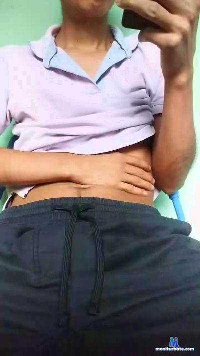 bro772 cam4 bicurious performer from Republic of Peru  