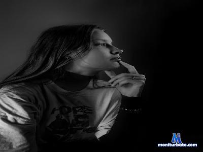 MaureenGlasco cam4 bisexual performer from Ireland feet pee spanking armpits bigass C2C cute 