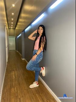 AmberCroy cam4 live cam performer profile