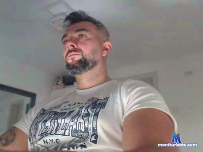 dick_code cam4 bisexual performer from Romania flex muscle beard tattoo feet master hairy 