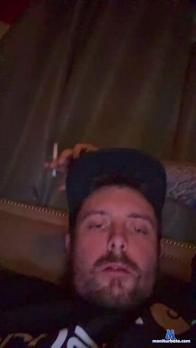 Codybaby2333 cam4 straight performer from Canada amateur 