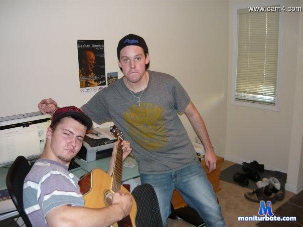 rquest85 cam4 bisexual performer from United States of America  