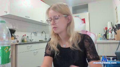 Sexyangel022 cam4 bisexual performer from Kingdom of the Netherlands feet smoke nieuw schoolgirl lief chat amateur 
