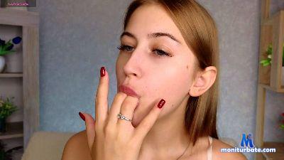 WanettaMoyle cam4 straight performer from United States of America bdsm feet ass C2C masturbation armpits schoolgirl 