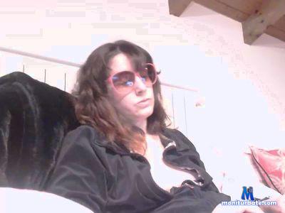 redstar1020 cam4 bicurious performer from Republic of Italy dirtytalk mastrurbation milf pussy blowjob dance rollthedice 