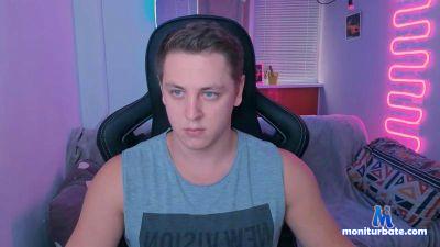 david_docc cam4 bisexual performer from Republic of Latvia daddy lovense muscle livetouch you 