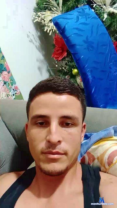 yeco_bigcock cam4 straight performer from Republic of Colombia  