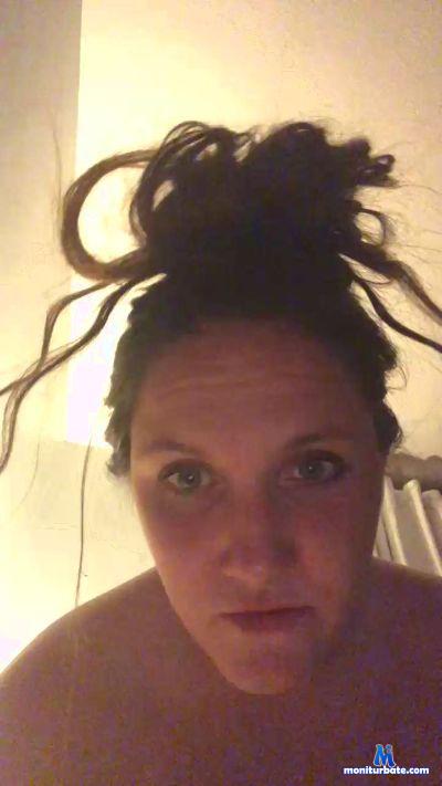 xxx_tasy69 cam4 straight performer from United States of America pornstar bdsm striptease swinging deepthroat bigass masturbation 