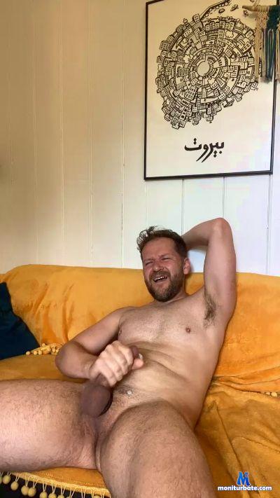 Dann4476 cam4 gay performer from United Kingdom of Great Britain & Northern Ireland C2C amateur 