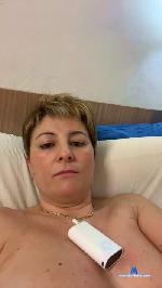 monella8317 cam4 livecam show performer room profile