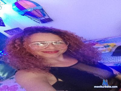 Rubia_risitos cam4 bisexual performer from Republic of Colombia  