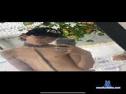 julianisaza18 cam4 live cam performer profile