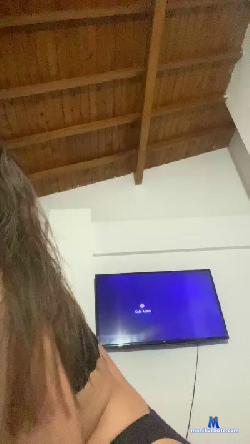 analu29 cam4 live cam performer profile