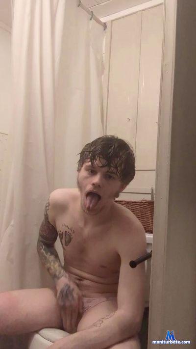 Jamesgogetit cam4 gay performer from United States of America  