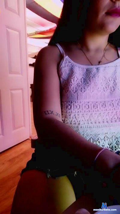 _shiara cam4 straight performer from Republic of Colombia  