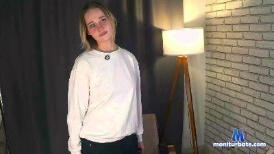 ChandaKnack cam4 straight performer from French Republic  