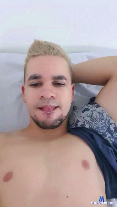 rafaelgsouza1 cam4 gay performer from Federative Republic of Brazil  