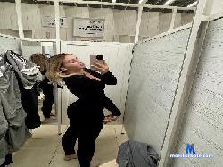 LorettaGroomes cam4 live cam performer profile