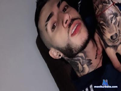 Marcelo_ruiz_ cam4 gay performer from Republic of Colombia  