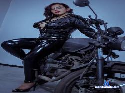 merlyna_divine cam4 live cam performer profile