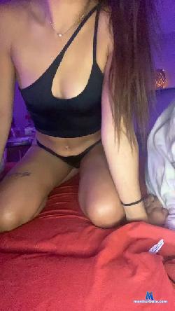 Djenaye cam4 live cam performer profile