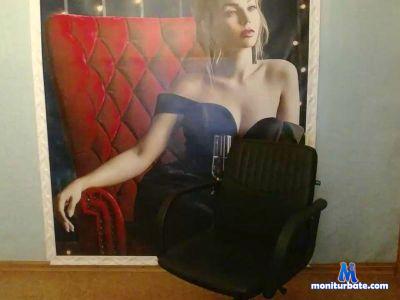 Seshwhore cam4 bisexual performer from United Kingdom of Great Britain & Northern Ireland  