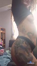 Lucyxxx2802 cam4 livecam show performer room profile