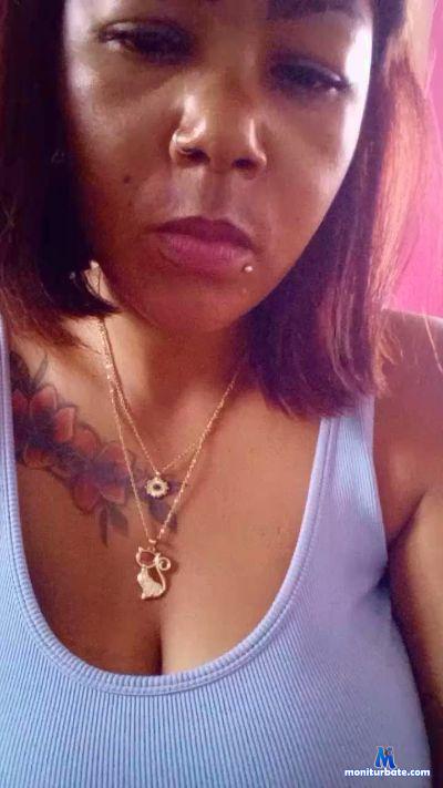 Jena_hot2 cam4 straight performer from Republic of Madagascar  