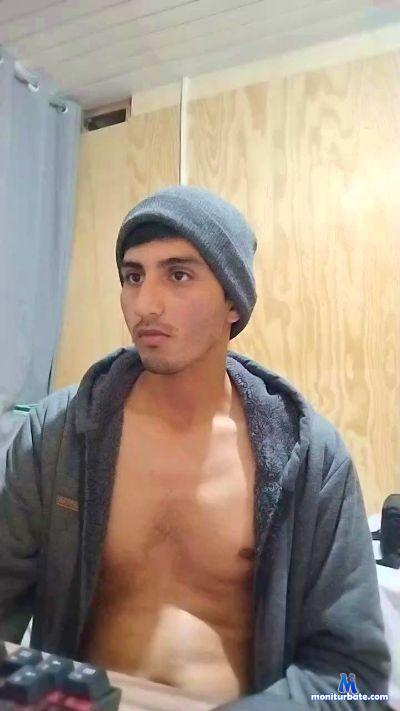 ottercwb cam4 gay performer from Federative Republic of Brazil  