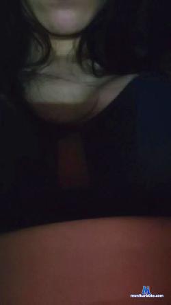 Laraa232001 cam4 live cam performer profile