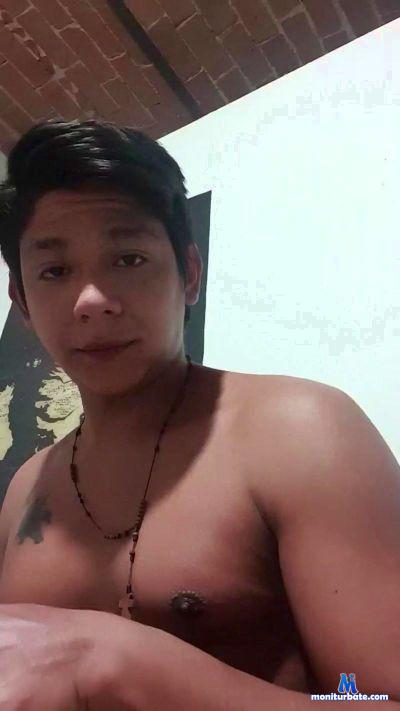 AndreRobe cam4 bisexual performer from Republic of Italy  