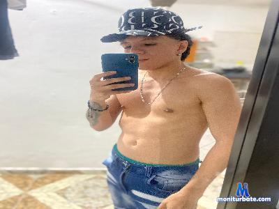 Bland_and_sheri cam4 gay performer from Republic of Colombia  