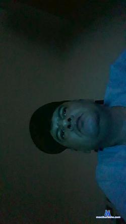 roberto2303 cam4 live cam performer profile