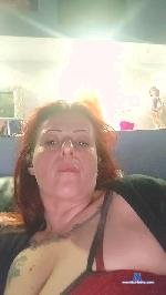 Silviared cam4 livecam show performer room profile