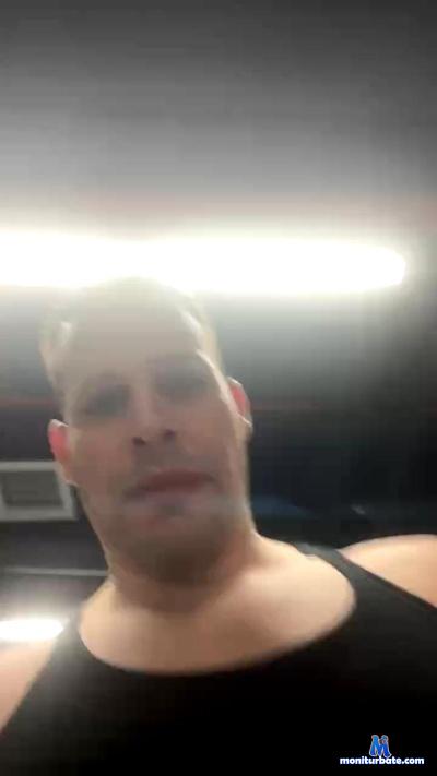 Joeym8702 cam4 bisexual performer from United States of America  