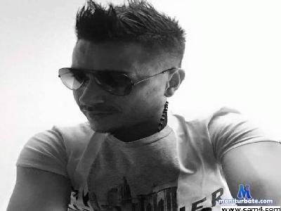 Mariussssss1 cam4 straight performer from Romania  