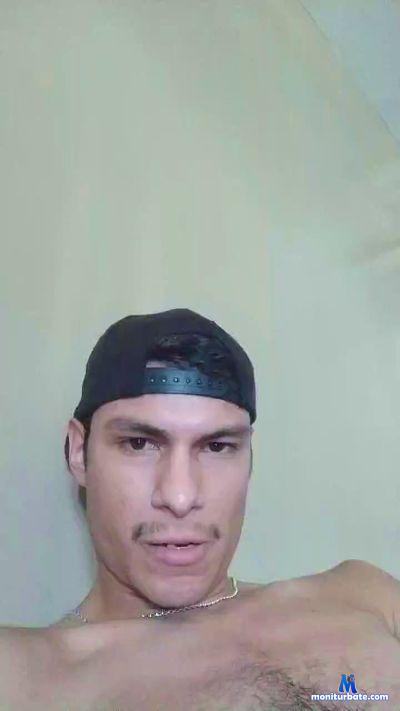 AlanTllz cam4 bisexual performer from United Mexican States  