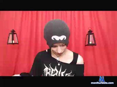 jerem621 cam4 bicurious performer from French Republic  