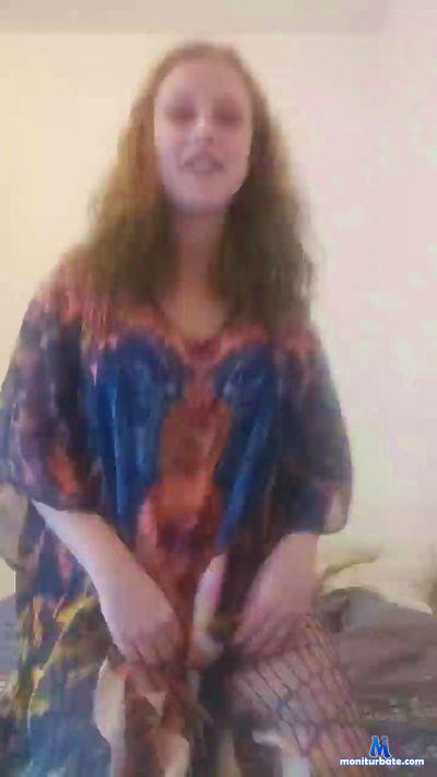 Lauraluxe cam4 bisexual performer from French Republic C2C smoke bigass masturbation 