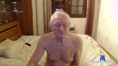 tonpatou cam4 bisexual performer from French Republic striptease 