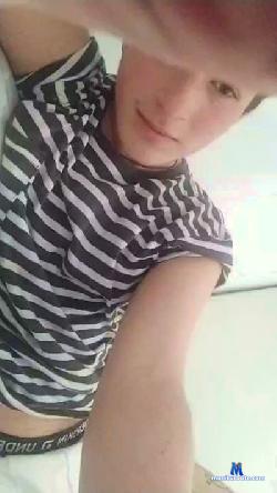 elfrutass cam4 live cam performer profile