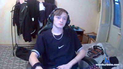 MikkiForus cam4 bisexual performer from Republic of Poland  
