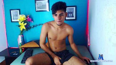 xXMillerXx cam4 bisexual performer from United States of America  