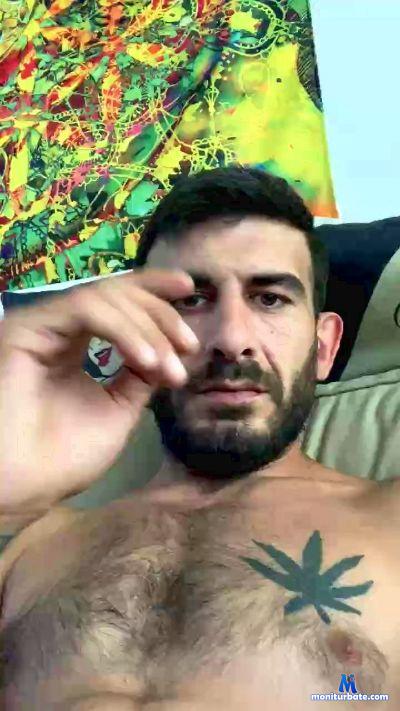 moimoi381 cam4 straight performer from French Republic  