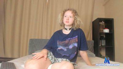 ElgaDaffin cam4 straight performer from French Republic spanking gamer femdom masturbation schoolgirl C2C cute 