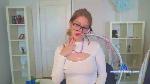 MoireHanly cam4 livecam show performer room profile